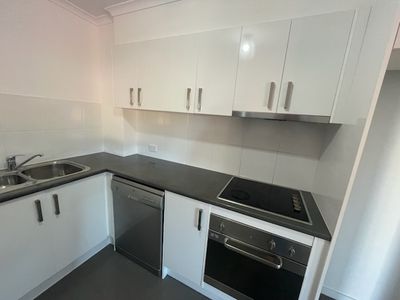 13 / 16 Madang Crescent, Runaway Bay