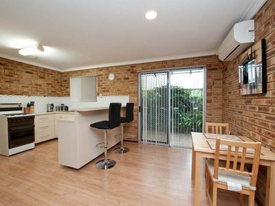 4/3 Cothill Court, Eden Hill