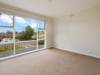 83 Pomona Road, Riverside