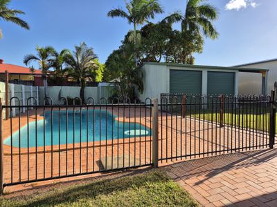 14 Schapers Road, Glenella