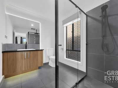 202 Saint Germain Boulevard, Clyde North