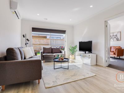37 Parrot Drive, Weir Views