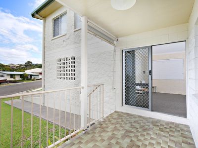 1 / 2 Pettigrew Street, Mooloolaba