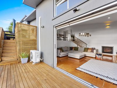 20 Admirals Court Drive, Greenhithe