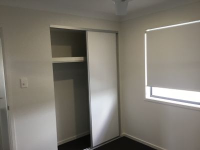1 / 14 Azure Way, Coomera