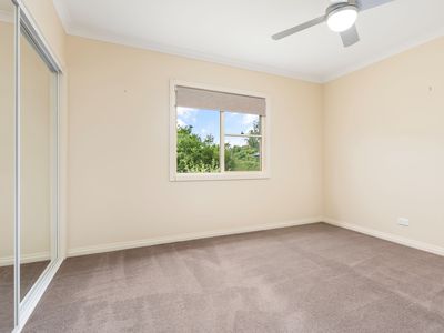 12 MCEVOY LANE, Yackandandah