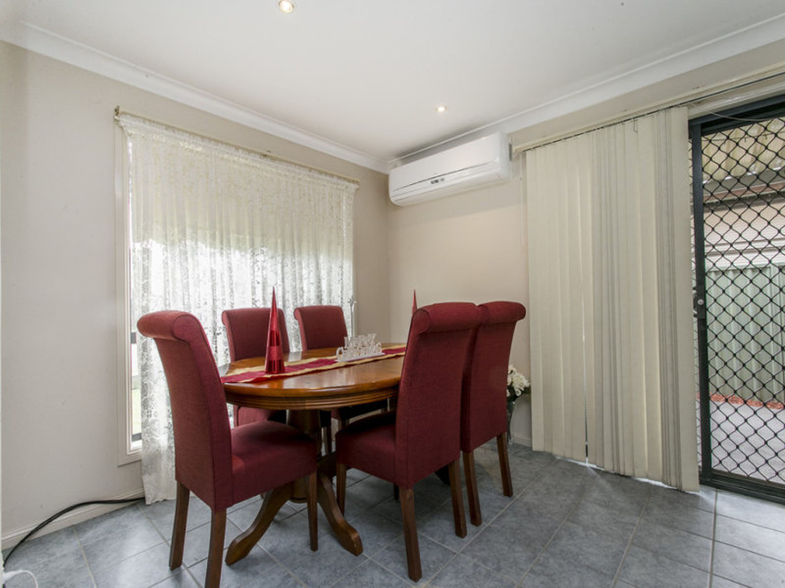 1 / 6 Smith Street, KINGSWOOD