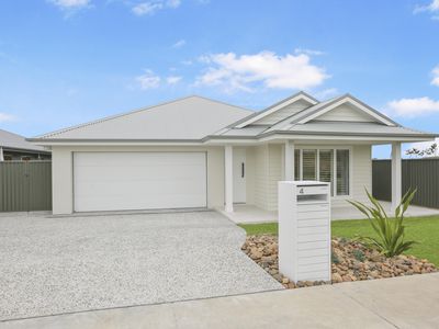 4 Hangar Lane, Cooranbong