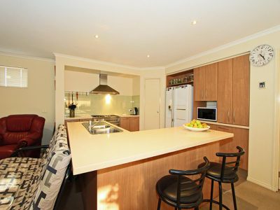 32 Playne Street, Heathcote