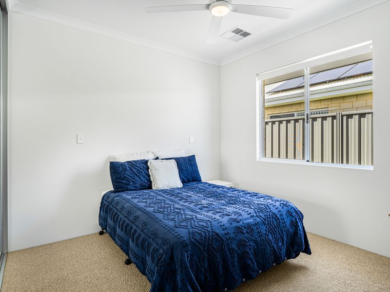 8 BLUEBERRY LOOP, Byford