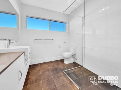 66 Cove Circuit, Dubbo