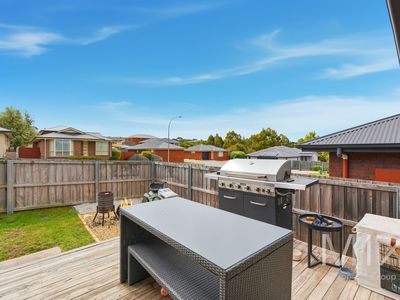 1 / 19 Joseph Link, Brighton