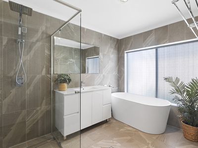 19 Dowding Close, Cecil Hills