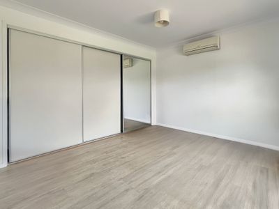 3 / 2 Zahel Street, Carina