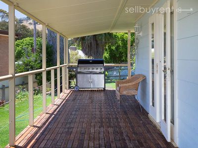 6 VISTA COURT, Bellbridge