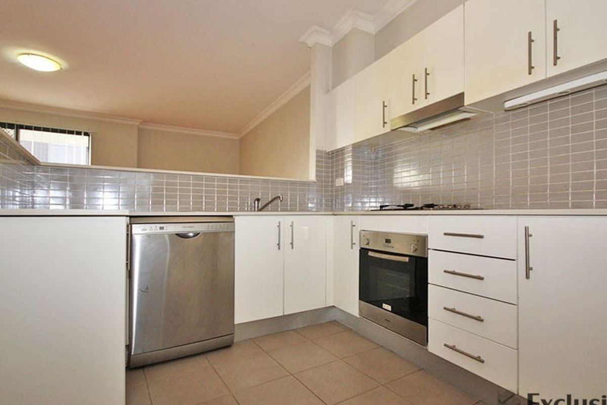 30 / 32-34 Mons Road, Westmead