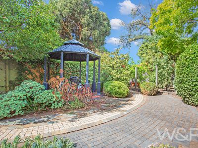 16 Fortrose Street, Glenelg East