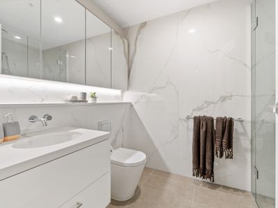 M1206 / 188 Macaulay Road, North Melbourne
