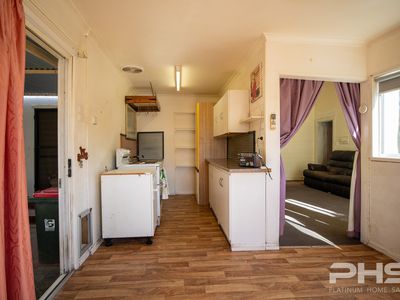 2 Narrow Street, Kerang