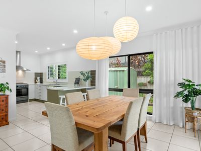 18 Travolta Close, White Rock