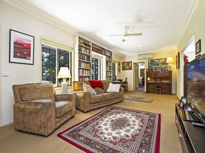 4 Fryers Road, Chewton