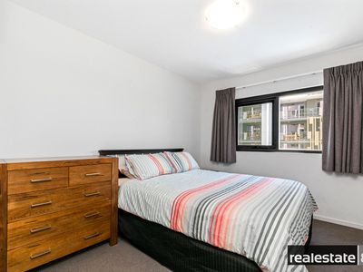 32 / 172 Railway Parade, West Leederville