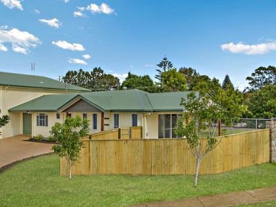 2 / B Greenhills Esplanade, Maleny