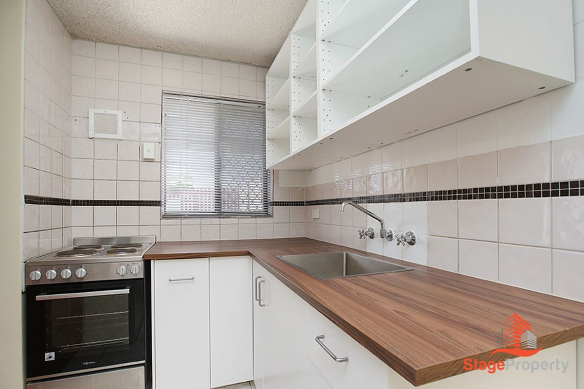 12 / 33 Farina Drive, Yokine