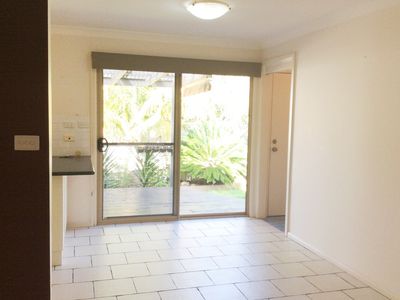 2 / 13 Parkes Street, Oak Flats