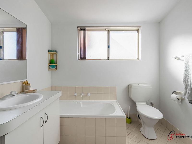 3 / 33 Baldwin Street, Como