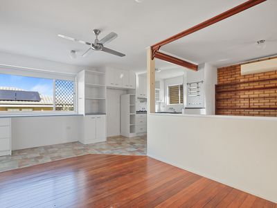 24 Yanderra Avenue, Arana Hills