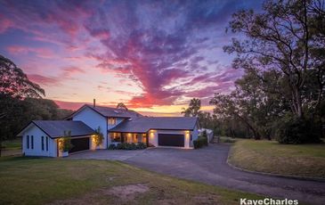 21 Sugarloaf Road, Beaconsfield Upper