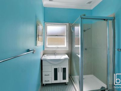 4 Sunrise Avenue, Budgewoi