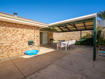 52 Brougham Crescent, Orelia