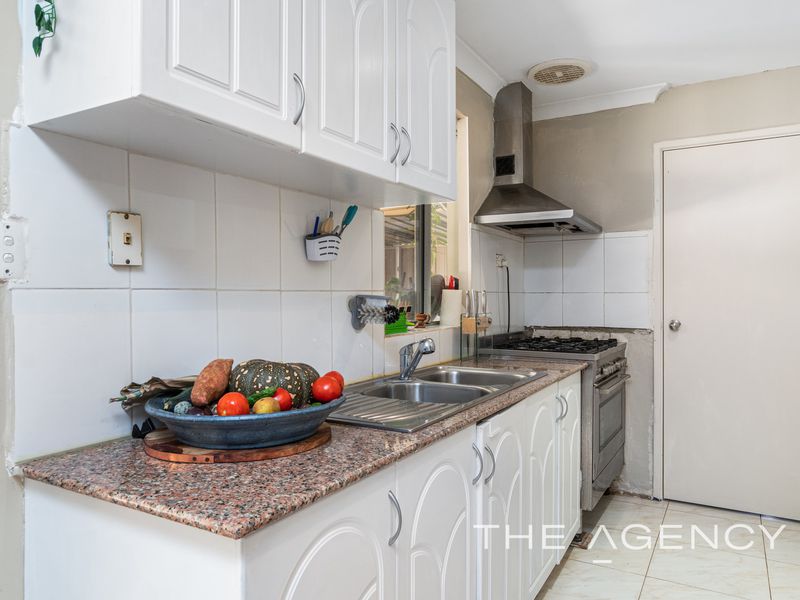 25 Liquidambar Heights, Mirrabooka