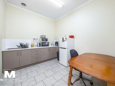 33 Barry Avenue, Mortdale