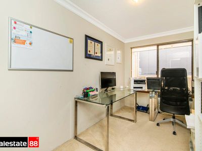 10 St Oswald Rise, Churchlands