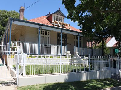 2 / 12 The Boulevard, Lakemba