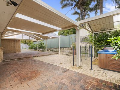 15 Kirwan Way, Winthrop