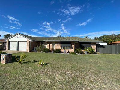 11 Cato Court, Torquay