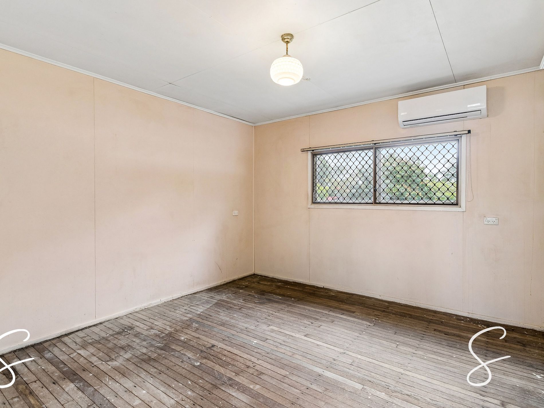 11 Casius Street, Woodridge