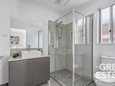 12 Newington drive, Cranbourne East