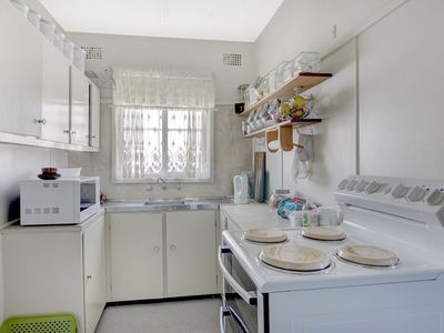 74 Barton Street, Oak Flats