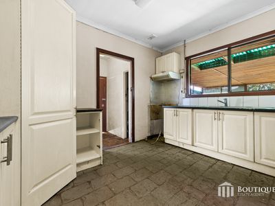 7 Omalley Cr, Dandenong North