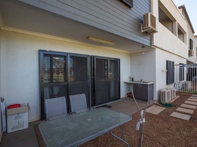 2 / 1 Lawson Street, South Hedland