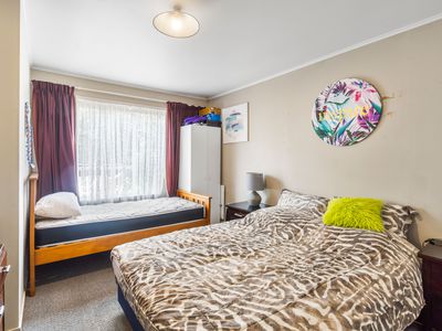 2 / 33 Somerset Crescent, Spreydon