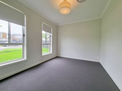 7 Ray Simpson Avenue, Bardia