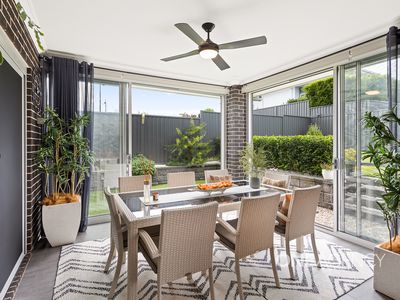 3 Violet Boulevard, Calderwood