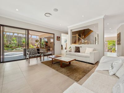 5 Waratah Crescent, Springfield Lakes