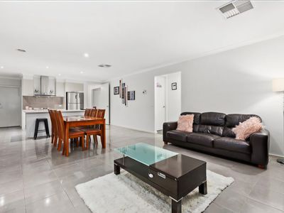 40 Alarah Boulevard, Cranbourne West